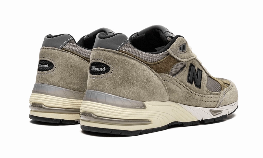Comfortable Upper Padded Feel New Balance 991 Made in UK JJJJound