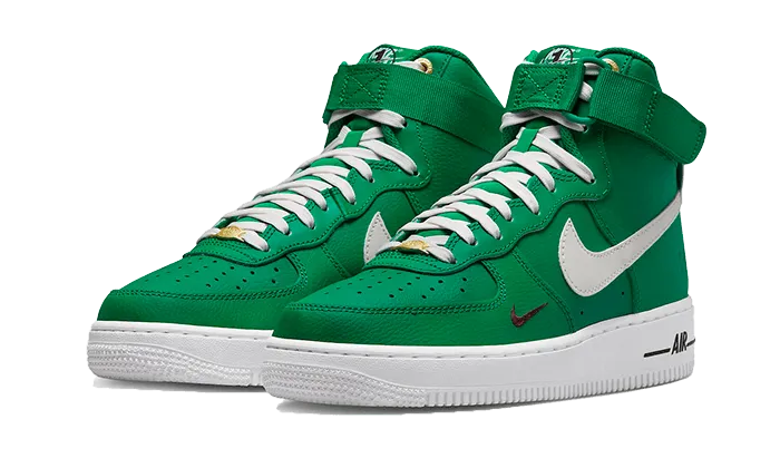 Air Force 1 High 40th Anniversary White Green energy - returning sole shoe feature running with a safety light