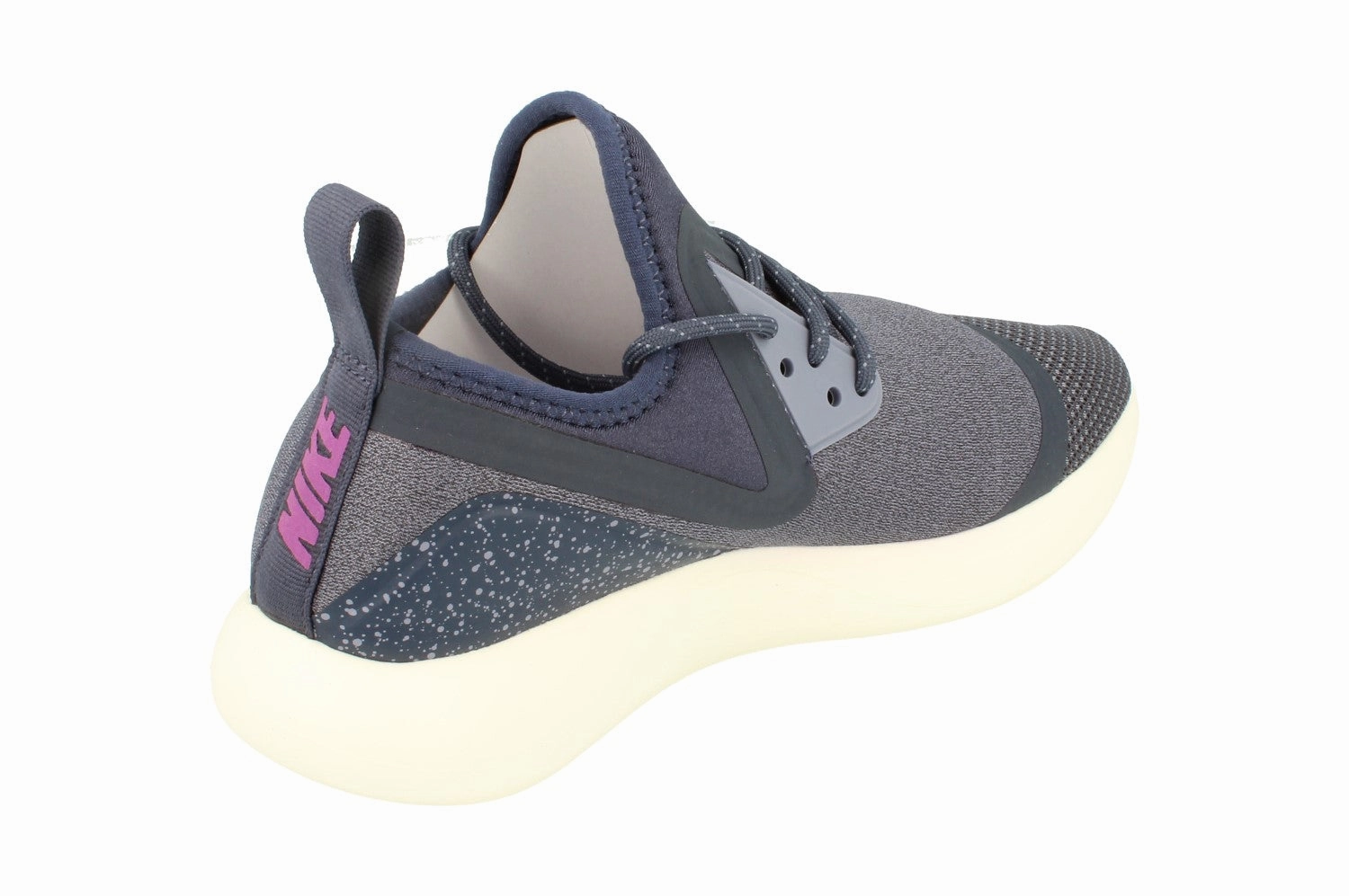 multipurpose - functionality shoes Nike Womens Lunarcharge Essential 923620 405