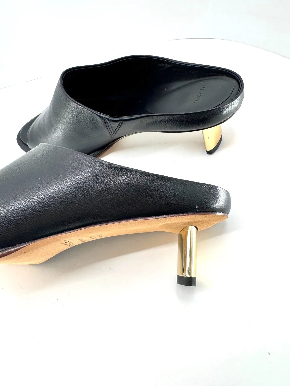 VINCE EZZY LEATHER KITTEN HEEL MULES