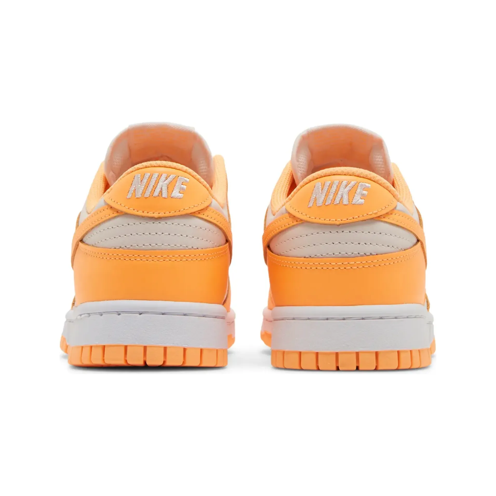 running in a ski resort area shoes Nike Dunk Low Peach Cream (W)