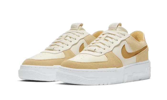Long-distance Air Force 1 Low Pixel Sail Tan