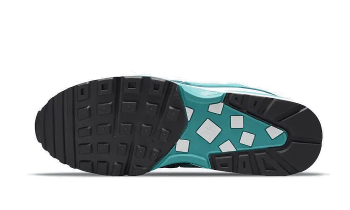 grass shoes Air Max BW Marina