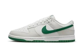 Dunk Low Retro Summit White Malachite running shoes for sports enthusiasts