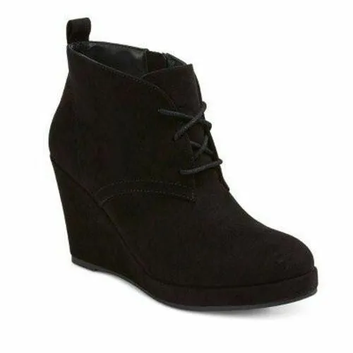 Women's Dolce Vita Terri Black Size 6.5 Lace Up Wedge Booties