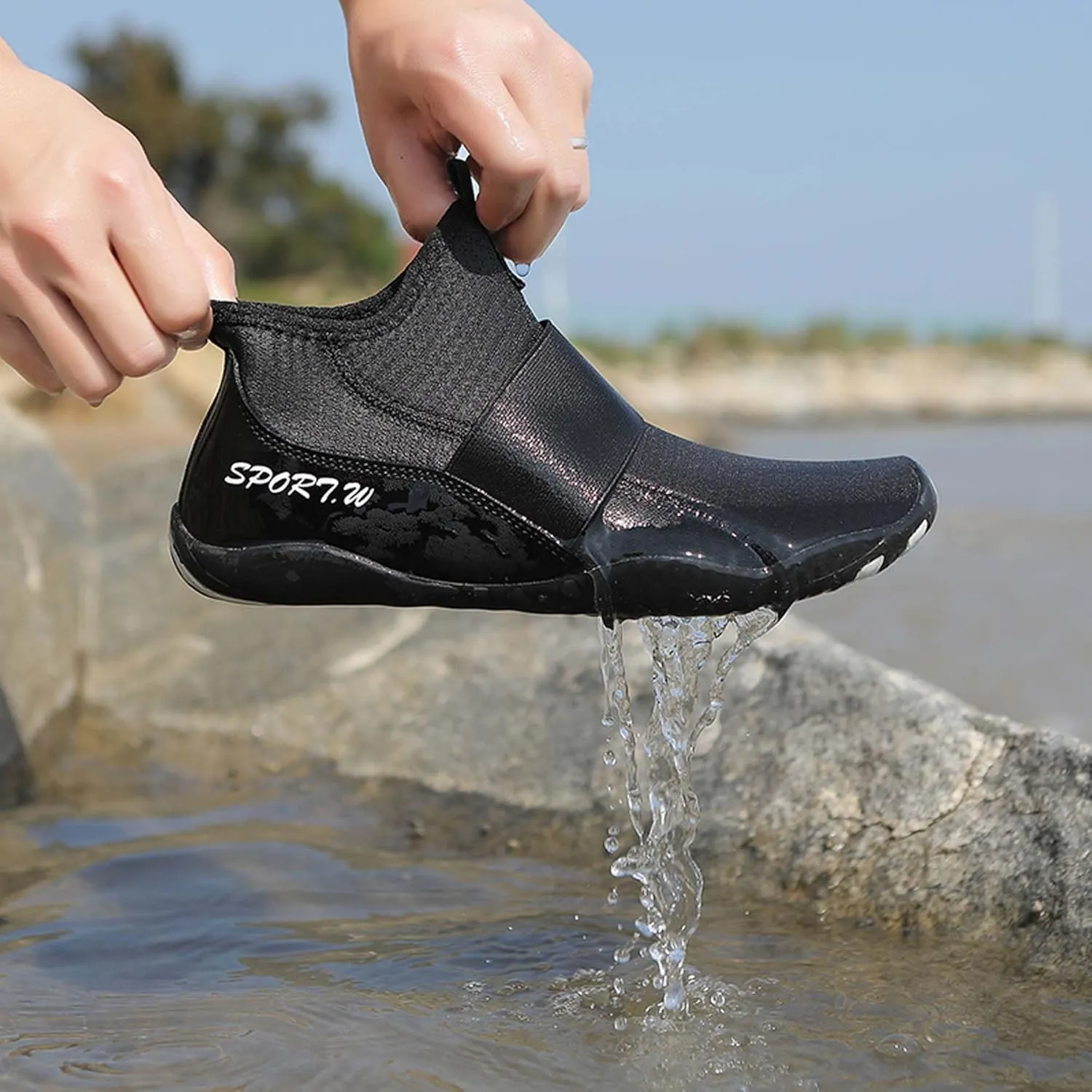 Women's Men's Water Shoes High Top Lightweight Breathable Quick Drying Mesh Beach Shoes Walking, Fishing, Sailing, Hiking, Indoor and Outdoor Sports Shoes Amphibious Sports Shoes (Adults/Big Kids)