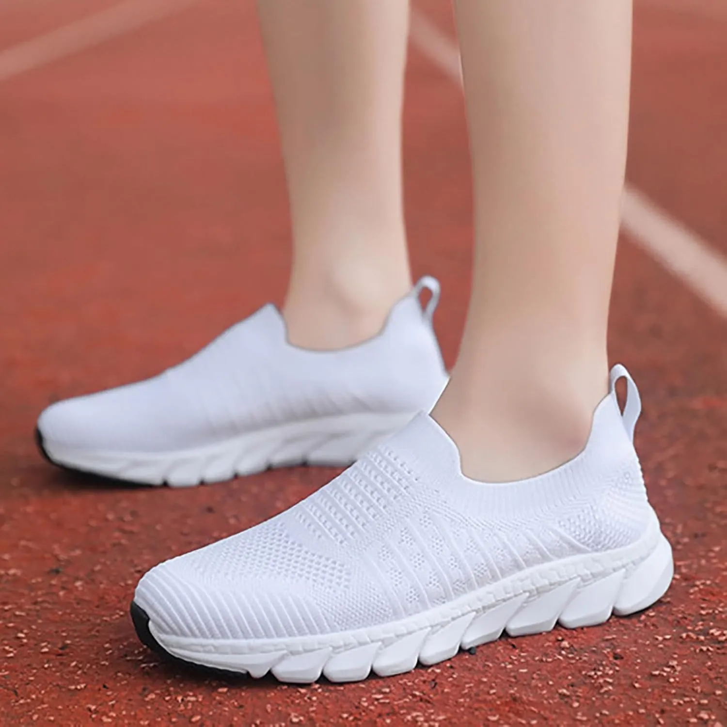 Women's Slip-on Shoes Wide Width Sneakers Hands Free Non Slip Work Shoes Women Walking Woman Shoes Casual White Sneakers Slip On Tennis Shoe Loafers Shoe