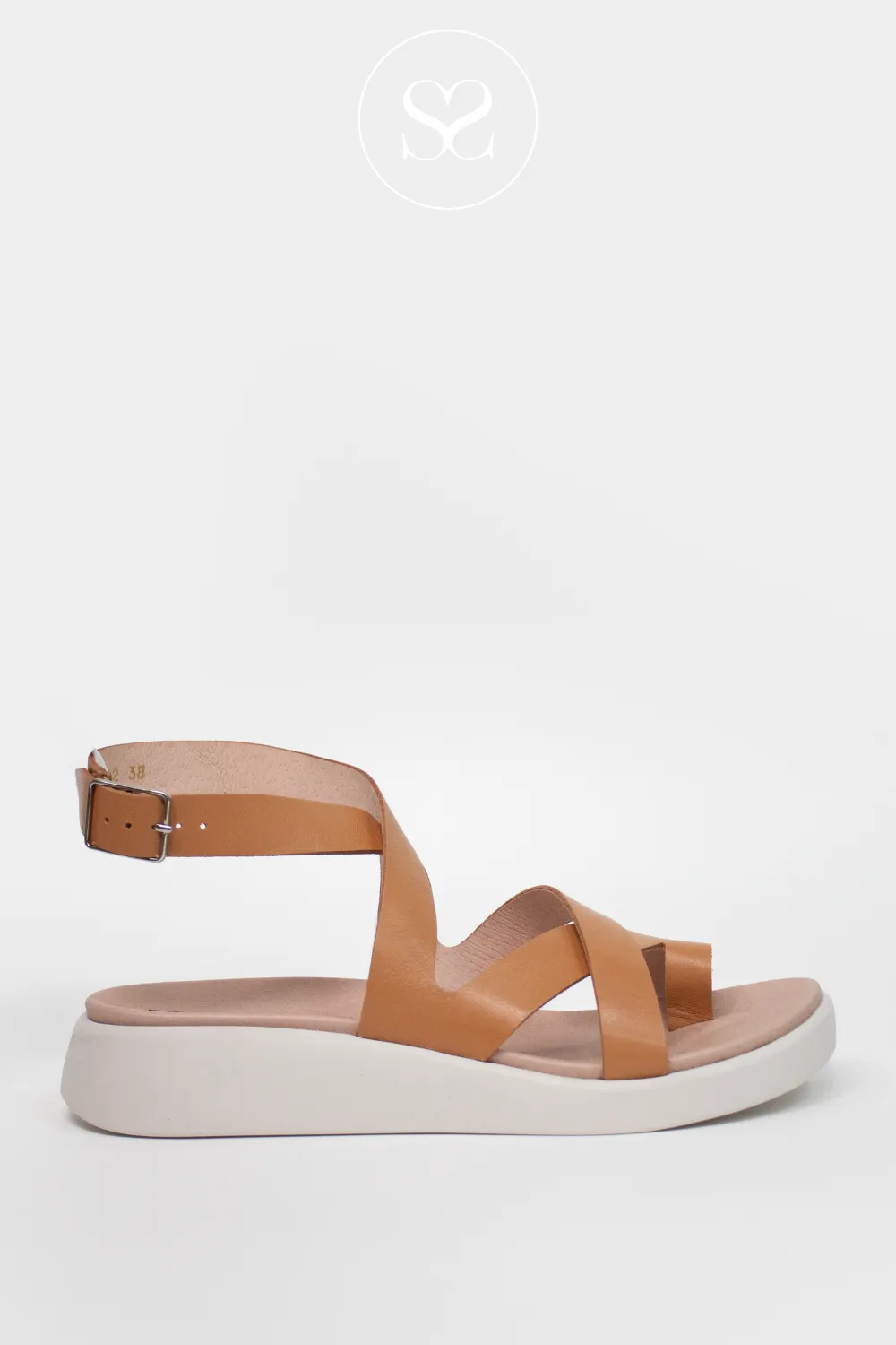 WONDERS C-6502 TAN LEATHER LOW WEDGE GLADIATOR SANDALS