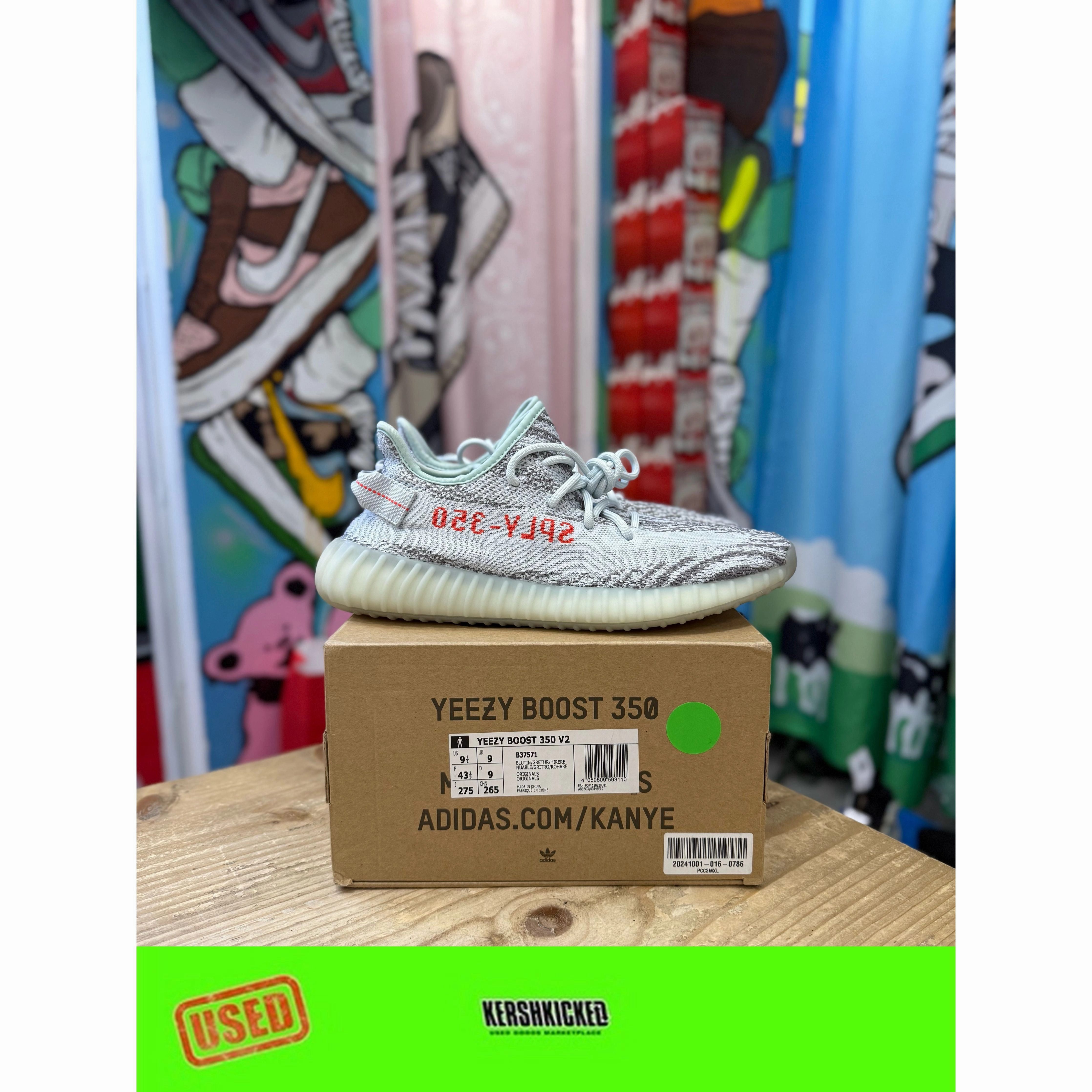Yeezy 350 Boost Blue Tint UK9 Motion Balance Travel Mood