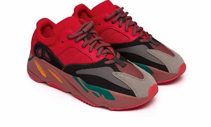 Yeezy 700 Hi-Res Red Fall look Touch Of Style