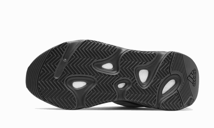 Jump Step Plain Finish Yeezy 700 MNVN Bone