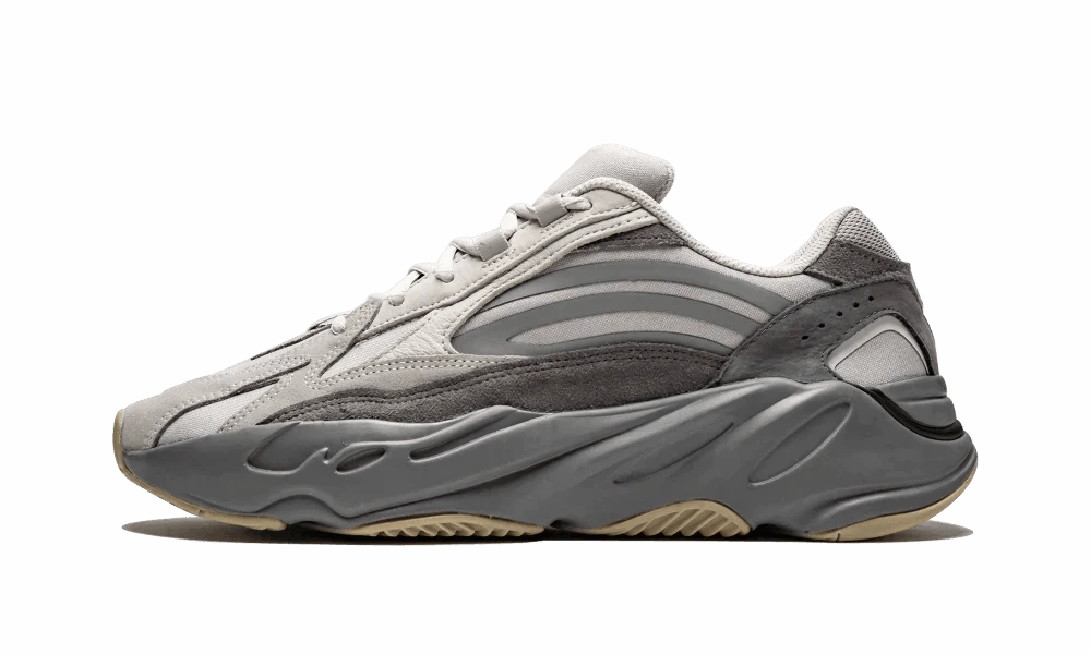 Yeezy 700 V2 Tephra Pass Step Lightweight Outsole