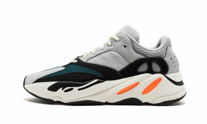 Street Move On Road Yeezy 700 Wave Runner Solid Grey
