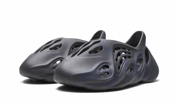 Jump Step Yeezy Foam RNNR Mineral Blue