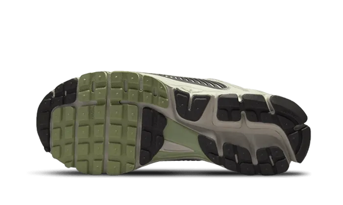 elastic band shoes Zoom Vomero 5 Cobblestone