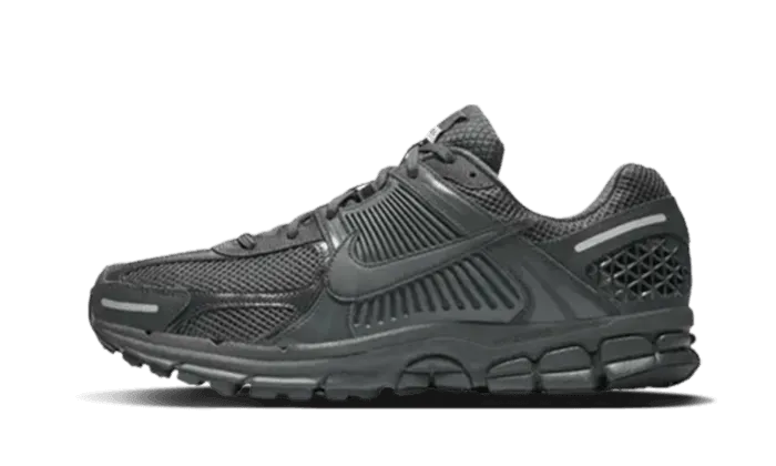 breathable - upper - feature shoes agility equipment Zoom Vomero 5 SP Anthracite