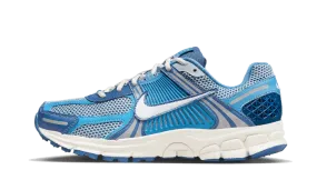 hurdling running shoes bright - colors Zoom Vomero 5 Worn Blue